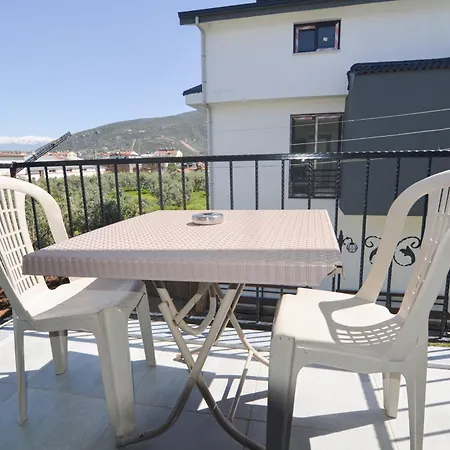 Atli Apartment *